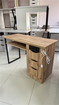 Маникюрный стол №47 11416